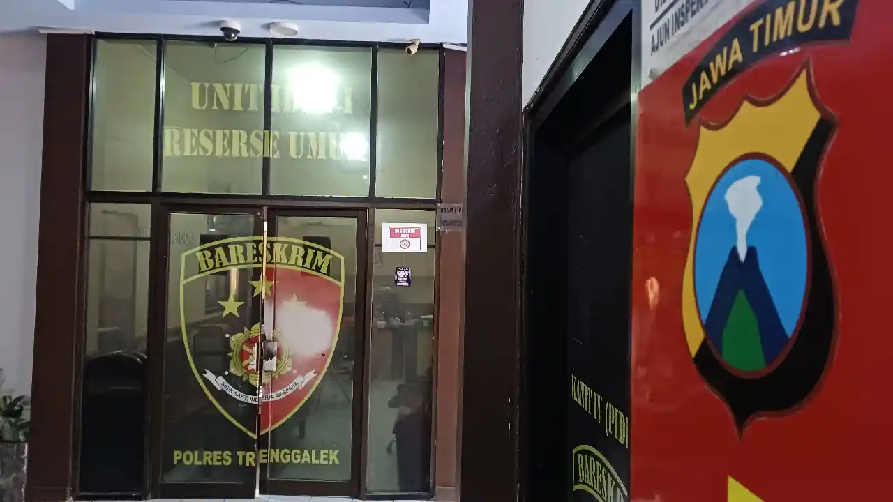 Penganiayaan Guru Trenggalek