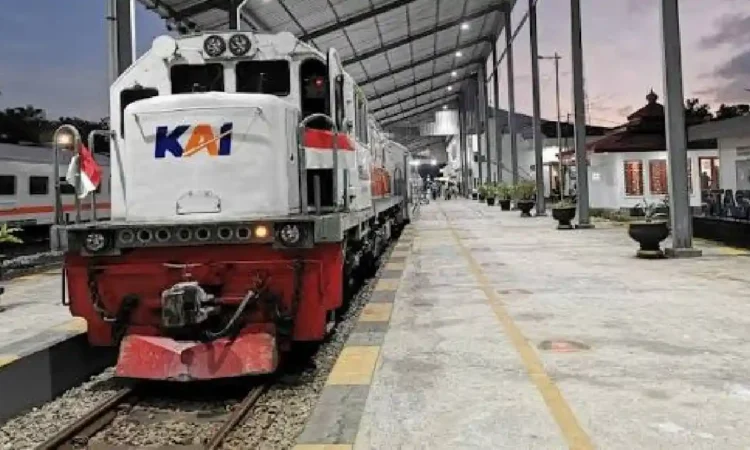 Viral Video Petugas KAI Imbau Penumpang Jaga Tumbler Setelah Muncul Laporan Kehilangan