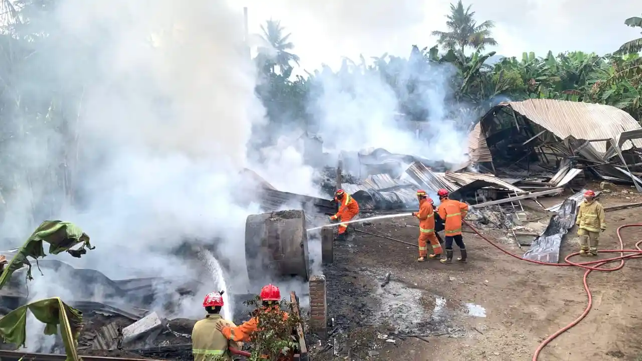 Kebakaran Trenggalek