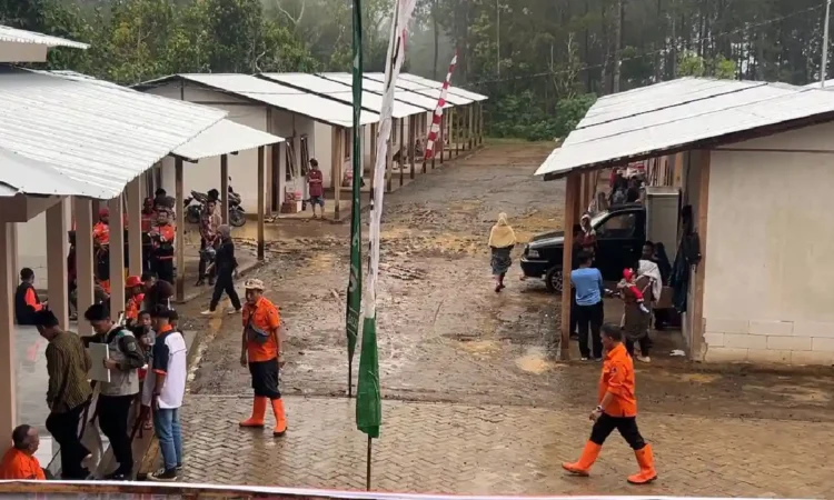 Gubernur Khofifah Resmikan Huntara untuk Warga Terdampak Tanah Gerak di Trenggalek