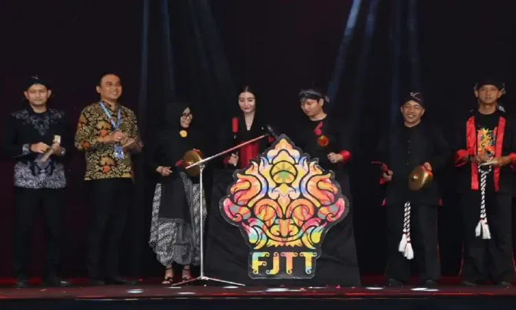DPR RI Novita Hardini Bawa Festival Jaranan Trenggalek Terbuka Masuk Karisma Event Nusantara 2026