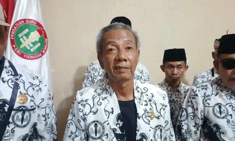 Penganiaya Guru di Trenggalek Dituntut Ringan, PGRI Jatim Siapkan Langkah Cari Keadilan