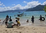 Pantai Mutiara Trenggalek Masih Jadi Pilihan Favorit Para Pengunjung