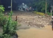 Banjir Lumpur dan Longsor Tutup Jalur Bandung-Prigi Trenggalek, Enam Rumah Warga Terdampak