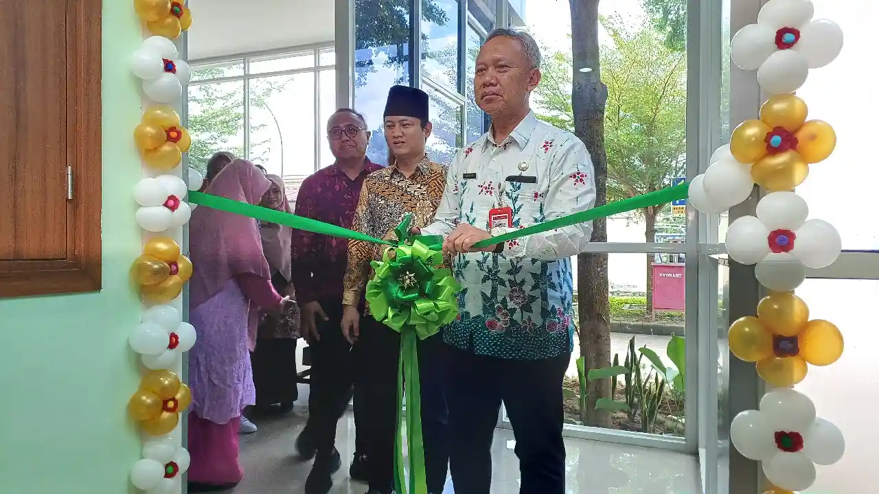 PT SMI Salurkan CSR di Trenggalek