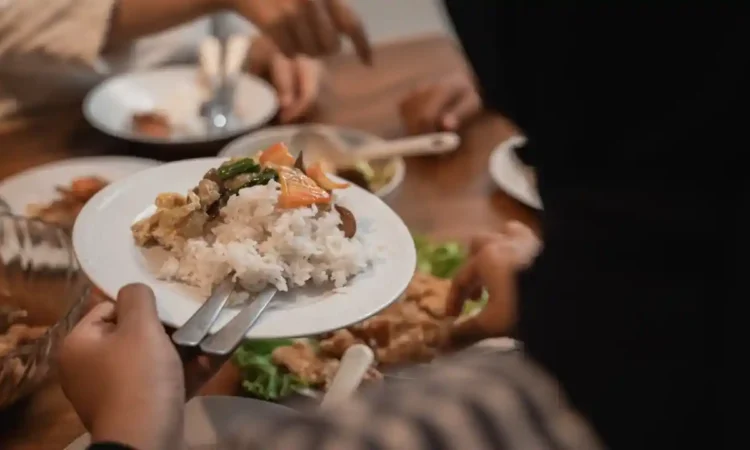Jadwal Buka Puasa Trenggalek Senin 23 Februari 2026, Ramadhan 1447 Hijriah