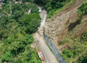 Longsor di Jalur Trenggalek-Ponorogo, Basarnas Ungkap Struktur Bukit Berlumpur dan Berbatu