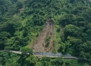 Tinjau Longsor di Trenggalek, Wagub Jatim Emil Dardak Petakan Lapisan Bukit Gunakan LiDAR