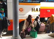 Kedatangan Arus Mudik Terminal Surodakan Trenggalek Meningkat