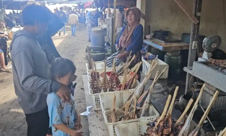 Libur Lebaran, Pedagang Ikan di Pantai Konang Trenggalek Raup Cuan Rp 10 Juta Per Hari