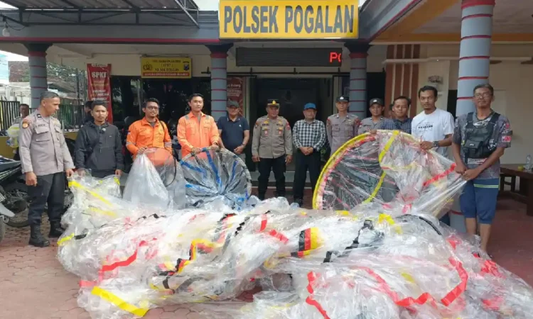 Polisi Sita 40 Balon Udara Jelang Kupatan di Trenggalek, 27 Orang Diamankan Mayoritas Remaja