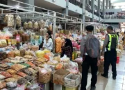 Jelang Lebaran, Aktivitas Warga di Trenggalek Mulai Padati Pusat Perbelanjaan