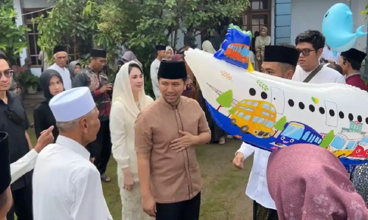 Wagub Jatim Emil Dardak Pulang Kampung, Rayakan Kupatan Bersama Warga Trenggalek
