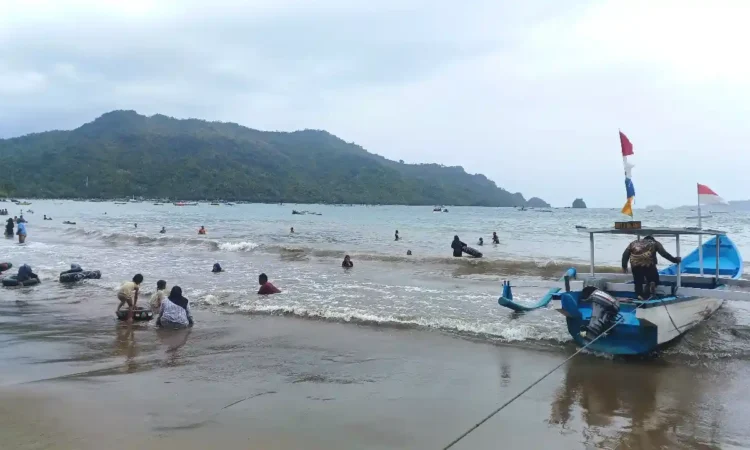 Disparbud Trenggalek Prediksi Terjadi Penumpukan Sampah di Destinasi Wisata Saat Libur Lebaran