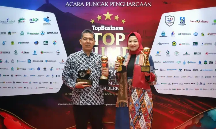 BPR Jwalita Trenggalek Raih Golden Trophy TOP BUMD Awards 2026, Jadi BUMD Bintang 5 Tiga Tahun Berturut-turut