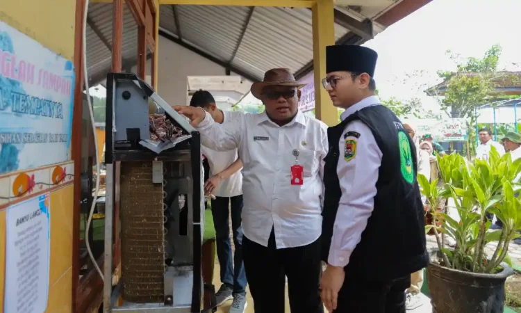 Atasi Kekeringan, Bupati Trenggalek Kenalkan Teknologi Kondensasi, Tangkap Uap Jadi Air
