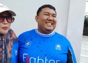 Pengusaha Muda Owner Fighter Corporation Trenggalek Berbagi, Sembelih Sapi Bobot 1 Ton