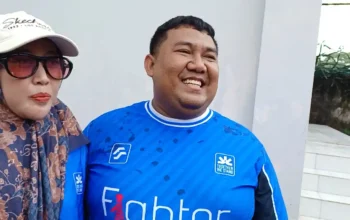 Pengusaha Muda Owner Fighter Corporation Trenggalek Berbagi, Sembelih Sapi Bobot 1 Ton