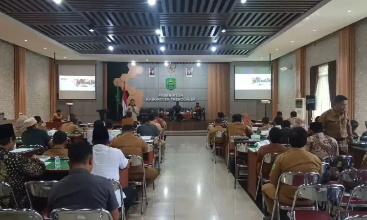 Dinas Perpustakaan Trenggalek Lacak Naskah Kuno, 11 Dokumen Bersejarah Terdaftar di Perpusnas
