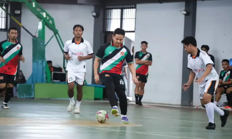 Turnamen Futsal Dispora Trenggalek Cup I 2026 Digelar, Bupati Berharap Pererat Kekompakan ASN