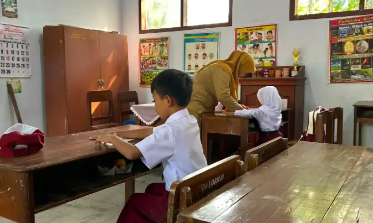 MPLS di SDN 2 Parakan Trenggalek Hanya Diikuti 2 Siswa Baru, Semangat Belajar Tetap Menyala