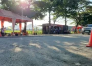 Satpol PP Trenggalek Tegur Warung Kopi Caplok Bahu Jalan di Jl Brigjen Soetran