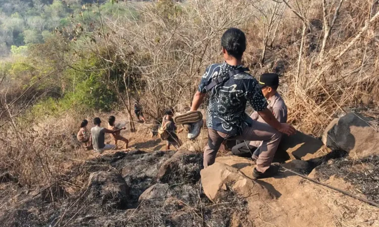 Terjebak di Gunung Orak-arik, Empat Siswi di Trenggalek Berhasil Dievakuasi