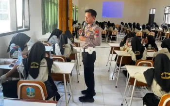Polisi di Trenggalek Edukasi Pelajar soal Bahaya Penyalahgunaan AI