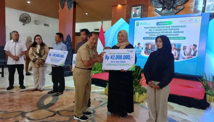 Lindungi Pekerja Rentan, Pemkab Trenggalek Gencar Sosialisasikan Perda Jaminan Sosial Ketenagakerjaan