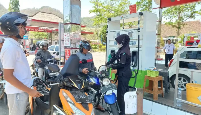 Imbas Kenaikan BBM Penjualan Pertamax di SPBU Trenggalek Anjlok 50 Persen, Pertalite Melonjak