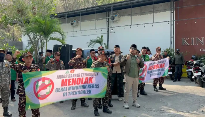 Khawatir Dijual Diam-diam, Banser dan Ansor Trenggalek Minta Toko Penjual Miras Disterilkan